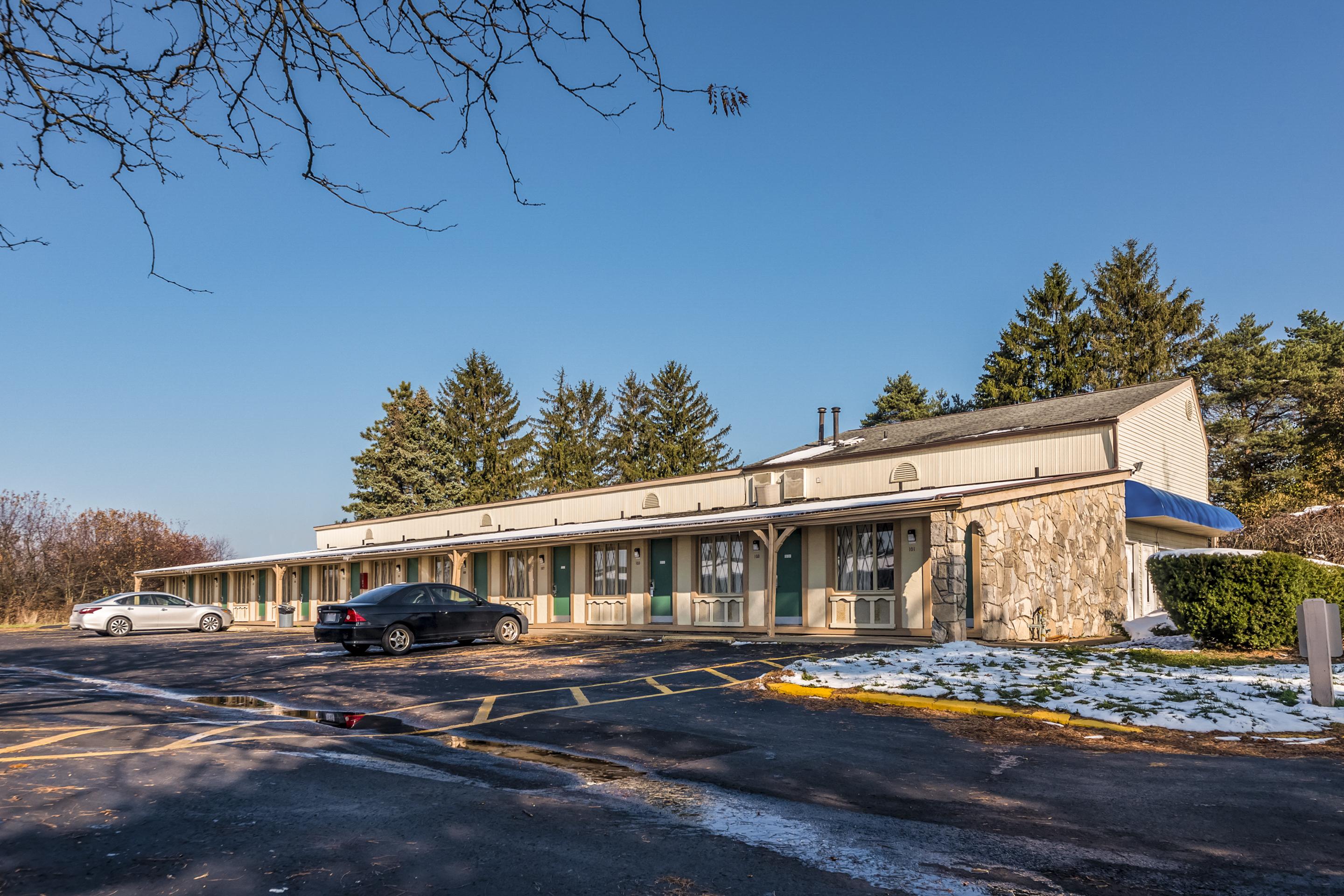 Oyo Hotel Wadsworth Oh I-76 Exterior foto