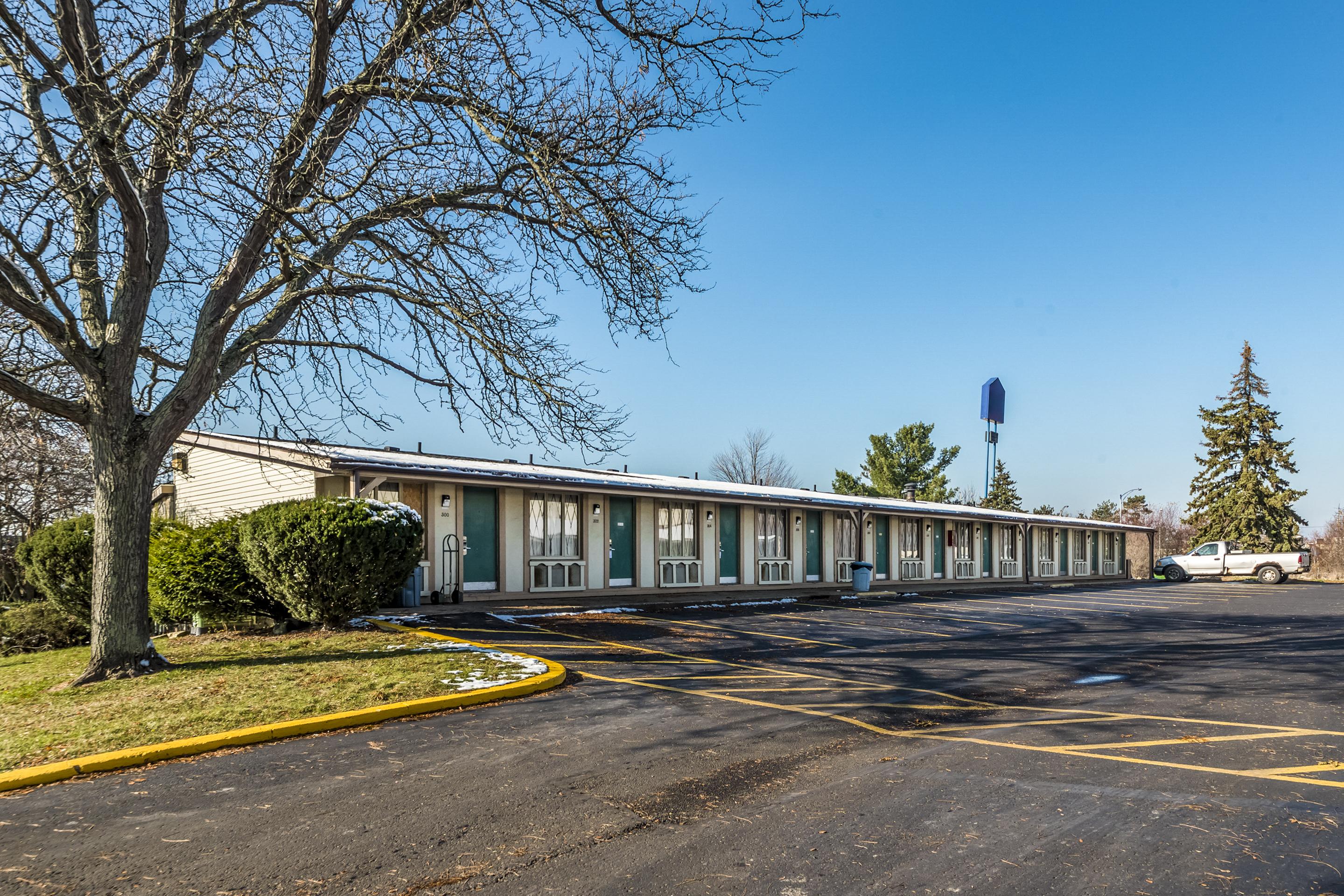 Oyo Hotel Wadsworth Oh I-76 Exterior foto
