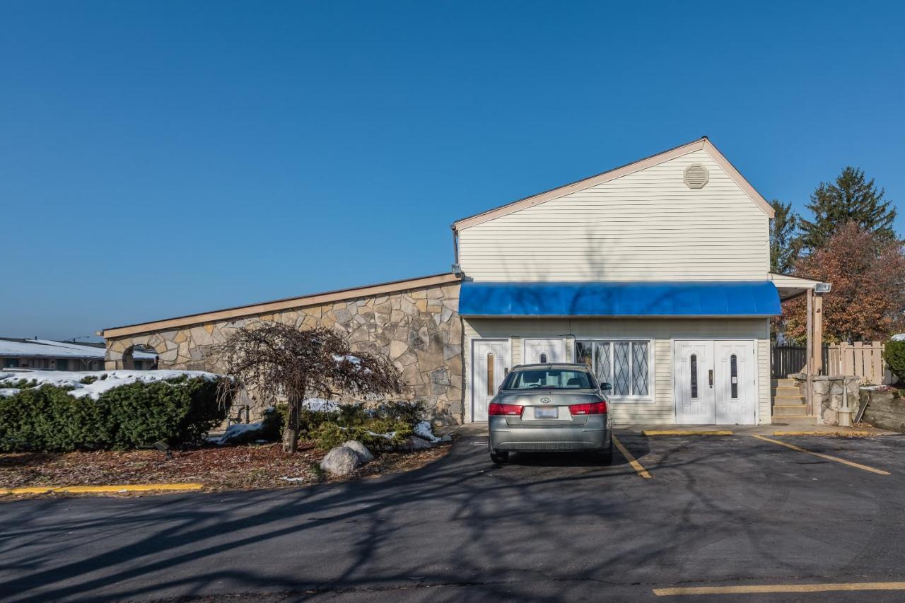 Oyo Hotel Wadsworth Oh I-76 Exterior foto